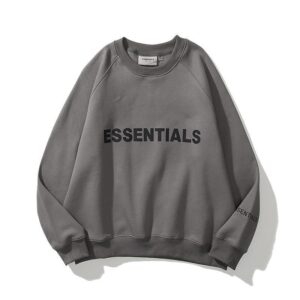 ダークグレーのEssentialsスウェットシャツ